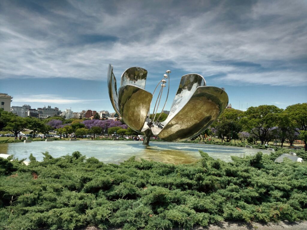 sergio rodriguez rrlEOXRmMAA unsplash